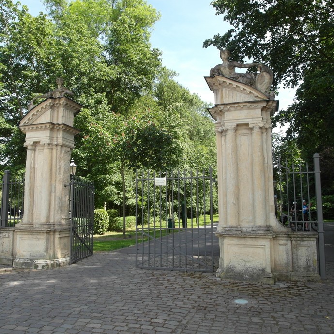 Schloss_Nordkirchen_Frauntor (vergrößerte Bildansicht wird geöffnet)